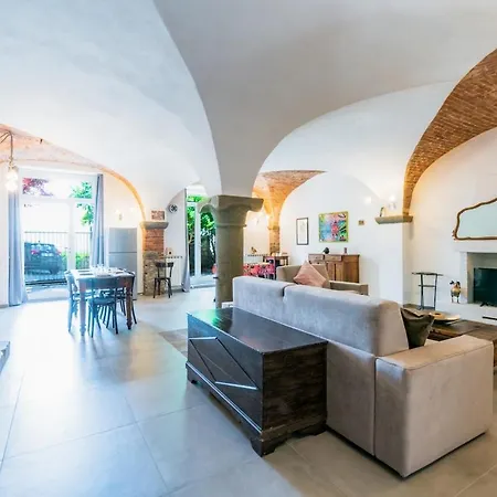 شقة Casa Ipogea Elegant Apartment, *